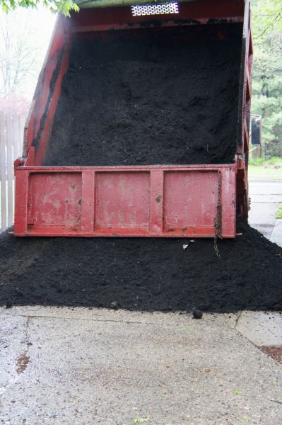Topsoil Service in Los Angeles