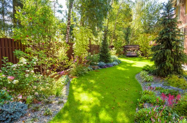Monthly Garden Maintenance in Los Angeles