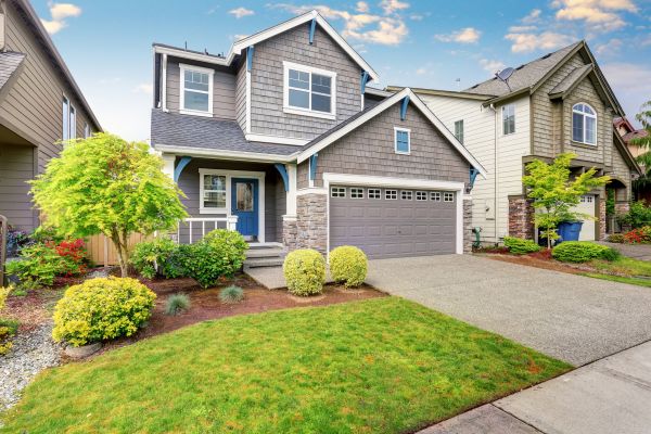 Curb Appeal Landscaping in Los Angeles