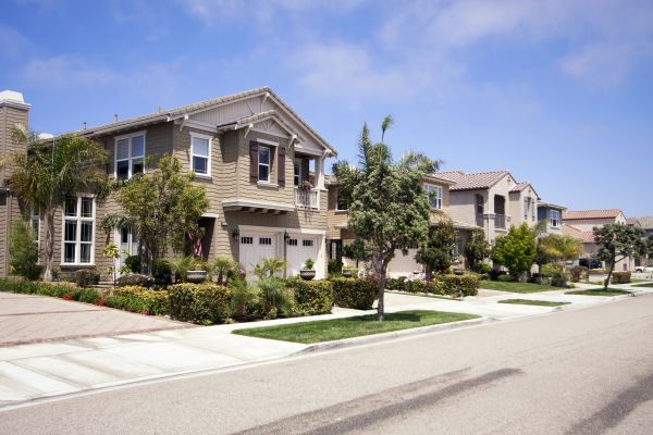 Neighborhood Landscaping in Los Angeles